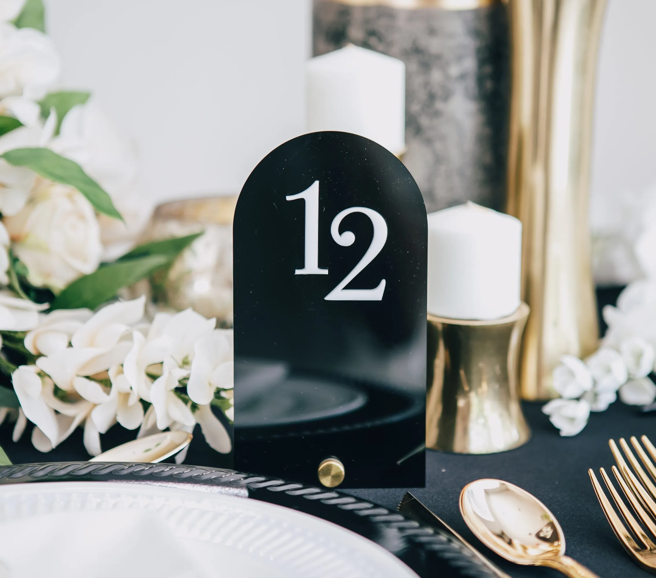 Acrylic Table Numbers, Modern Shape Wedding Table Sign