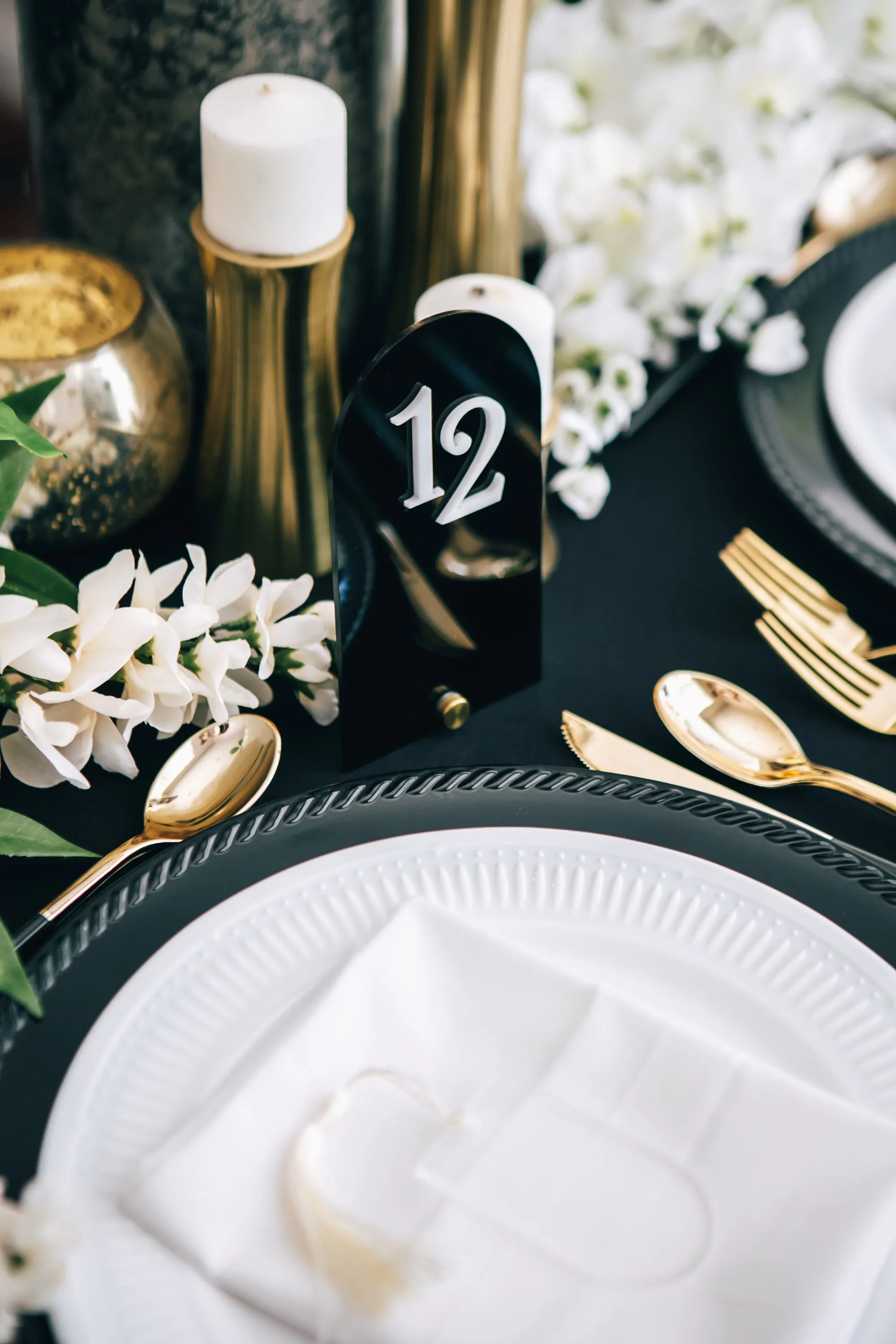 Acrylic Table Numbers, Modern Shape Wedding Table Sign