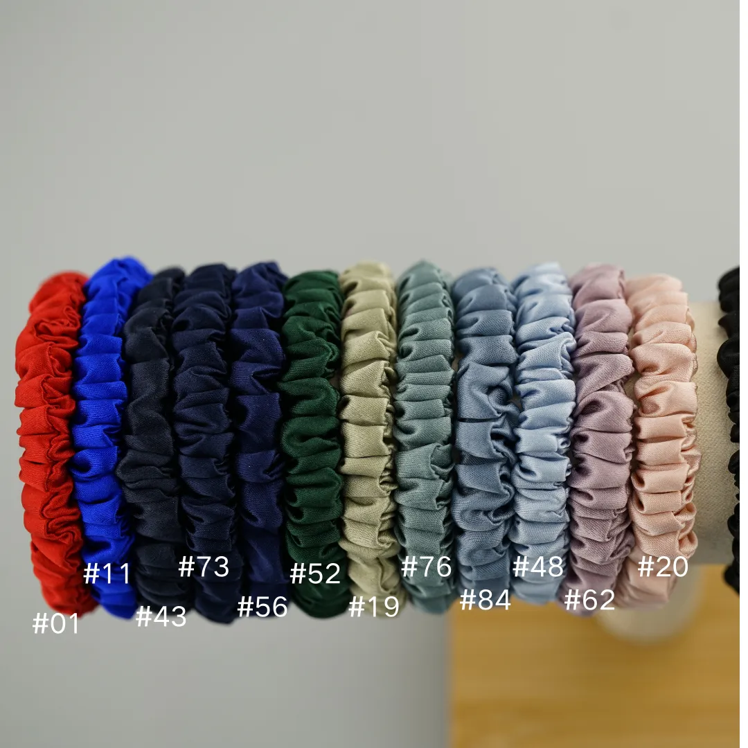 Bean Green silk scrunchies mini