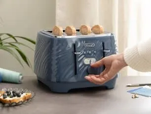 Delonghi Ballerina Seta 4 Slice Toaster Silk Blue CTDS4003.BL