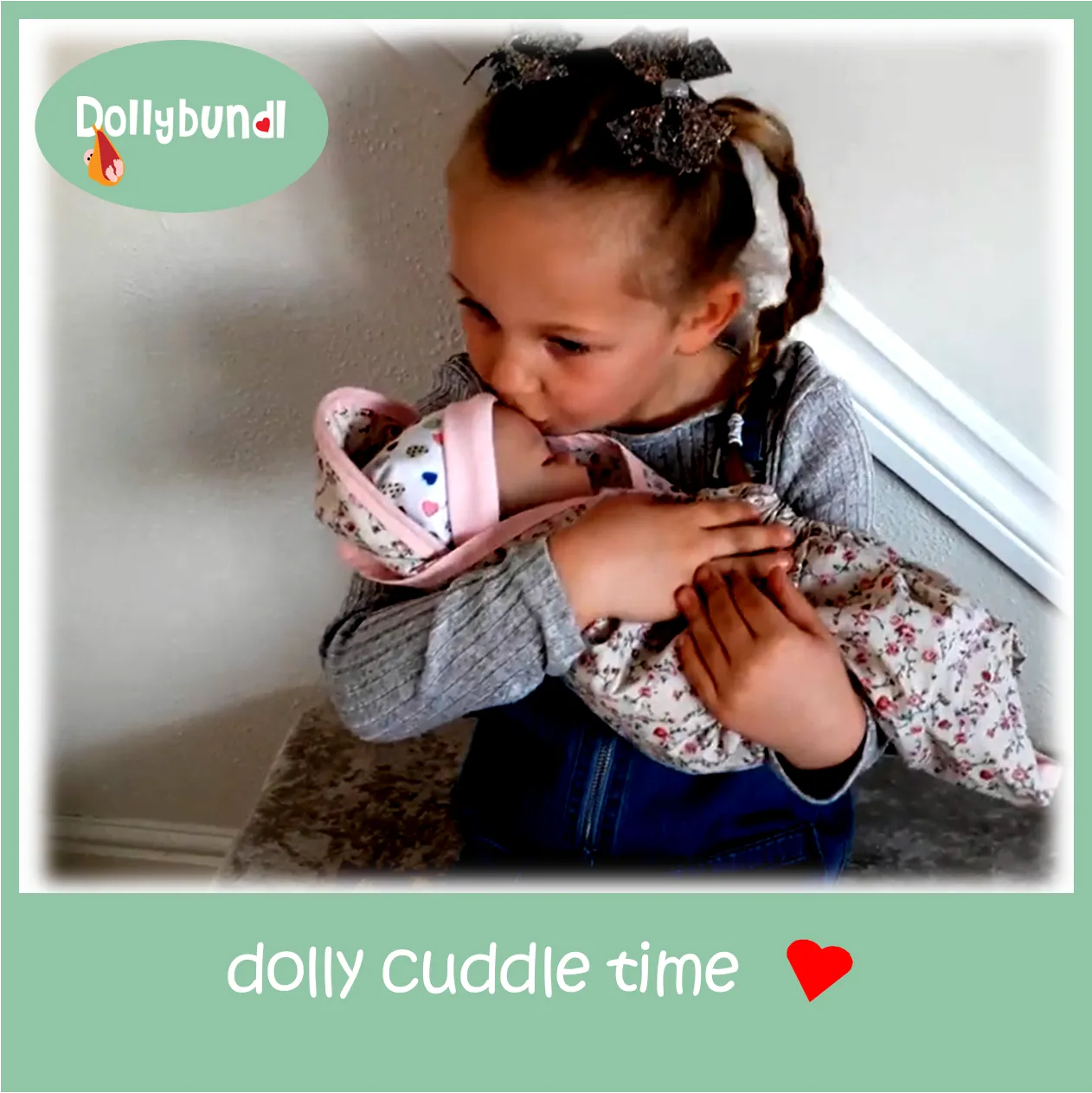 Dollybundl - The Toy Dollybundl for Dollies and Teddys     * SORRY BUT THIS PRODUCT IS ONLY AVAILABLE IN THE UK AND OUT OF STOCK IN THE USA