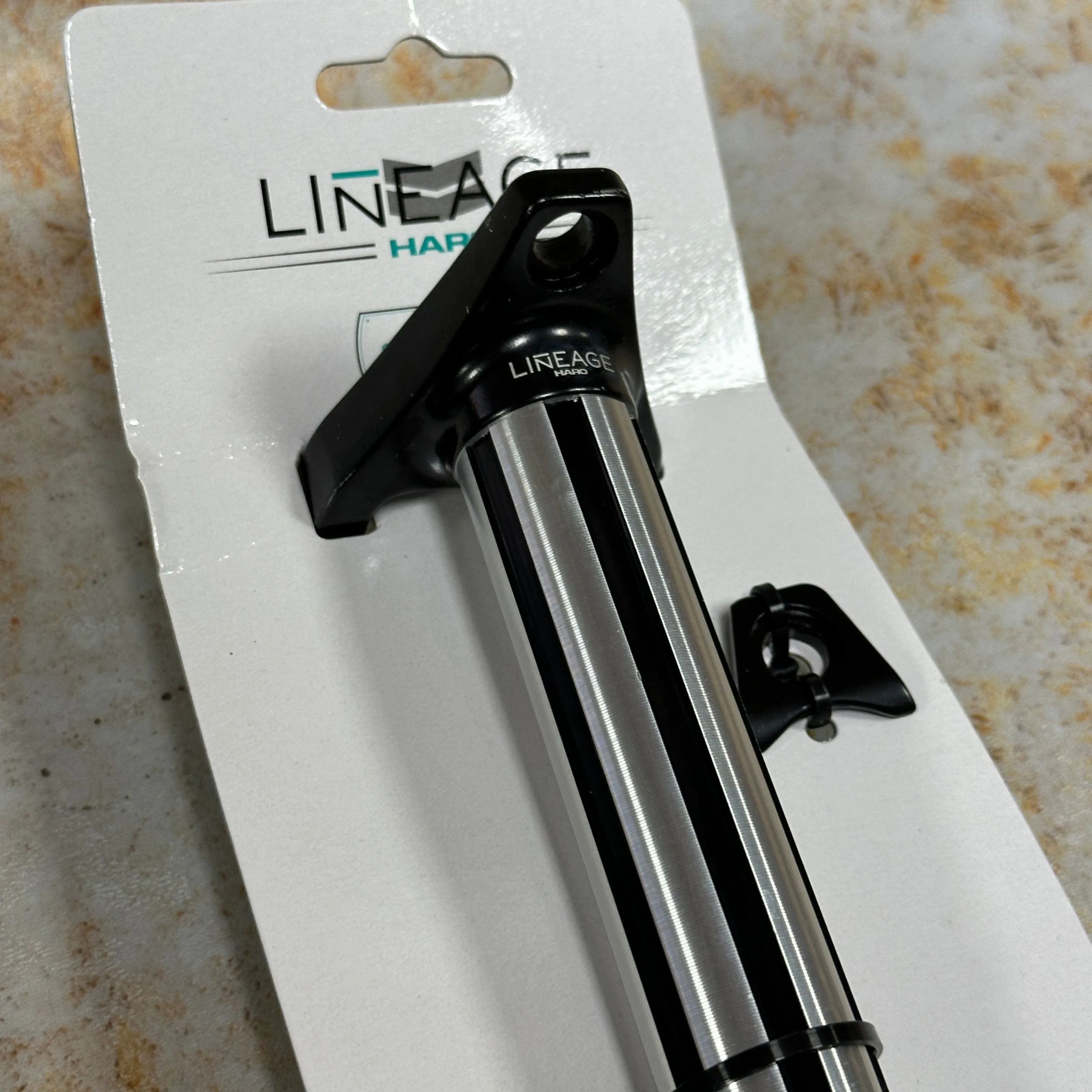 Haro Lineage Tripod Fluted Alloy Seatpost 300mm