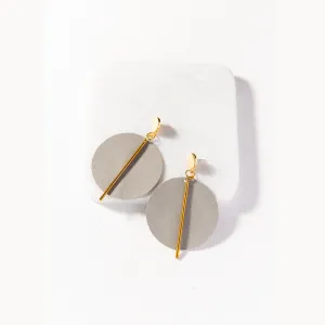 Ink Alloy Leather Circle with Brass Post Earrings - Grey