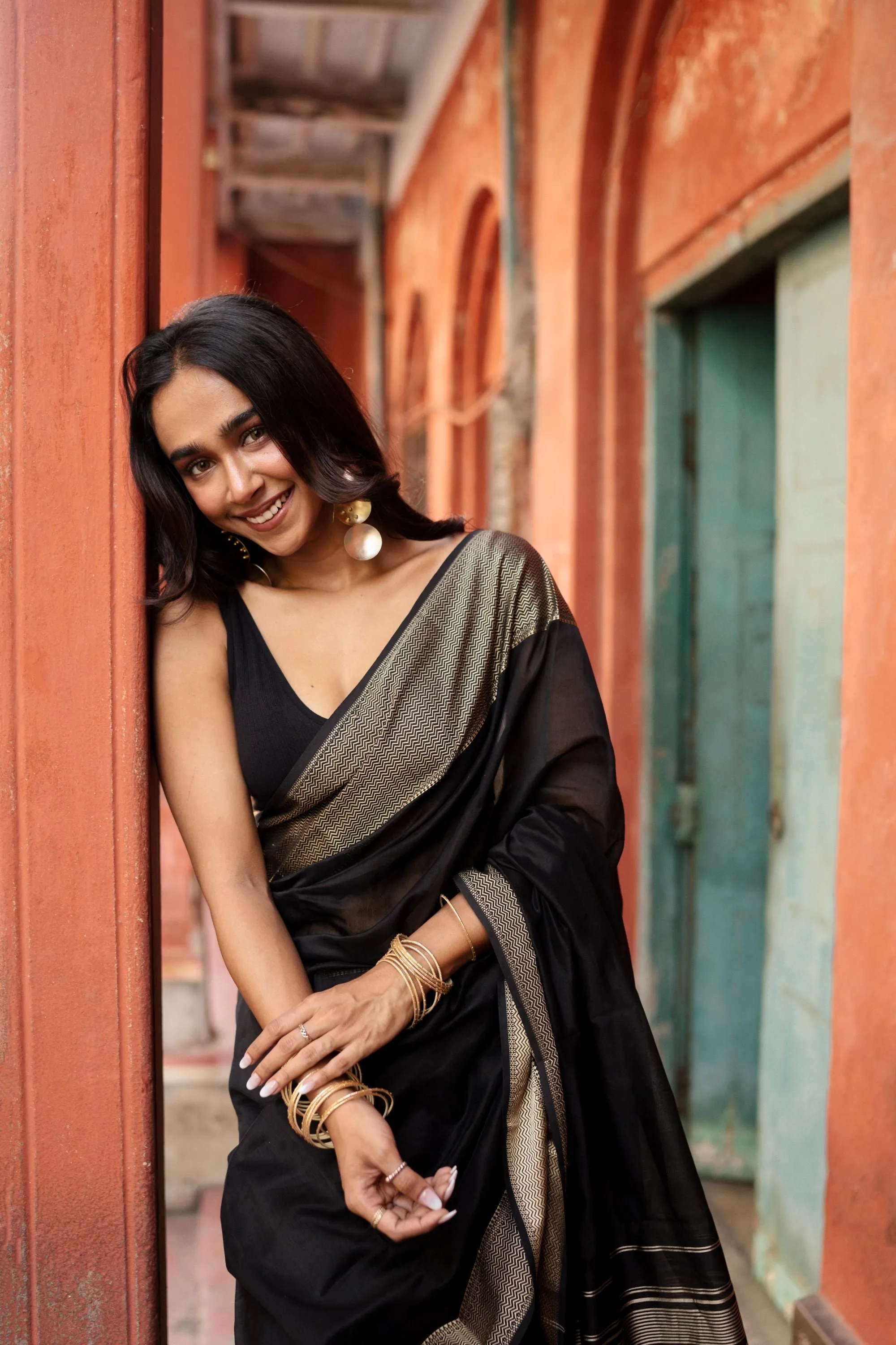 Maheswari Handloom saree - Seher - Black Gold zari