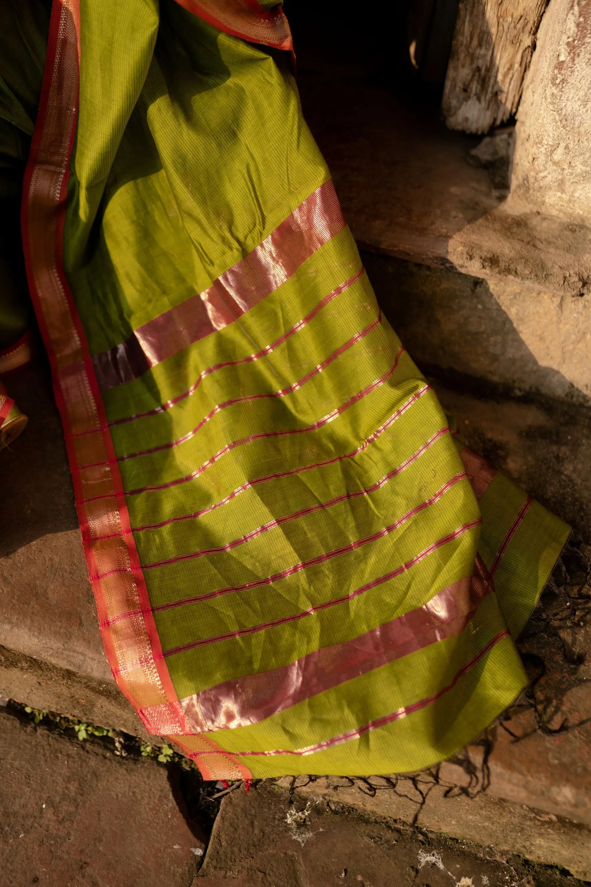 Maheswari Handloom saree - Seher - Green pink zari