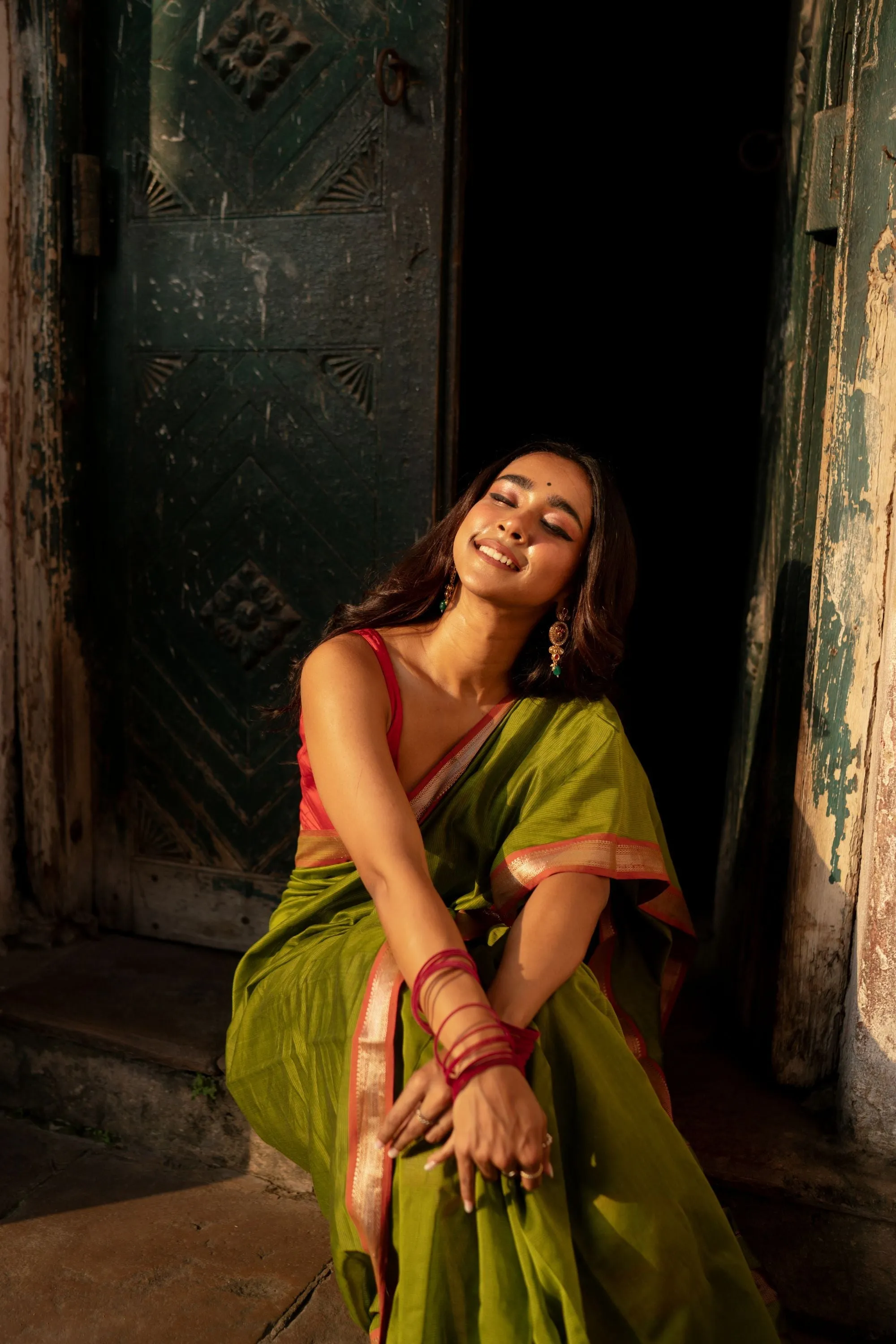 Maheswari Handloom saree - Seher - Green pink zari