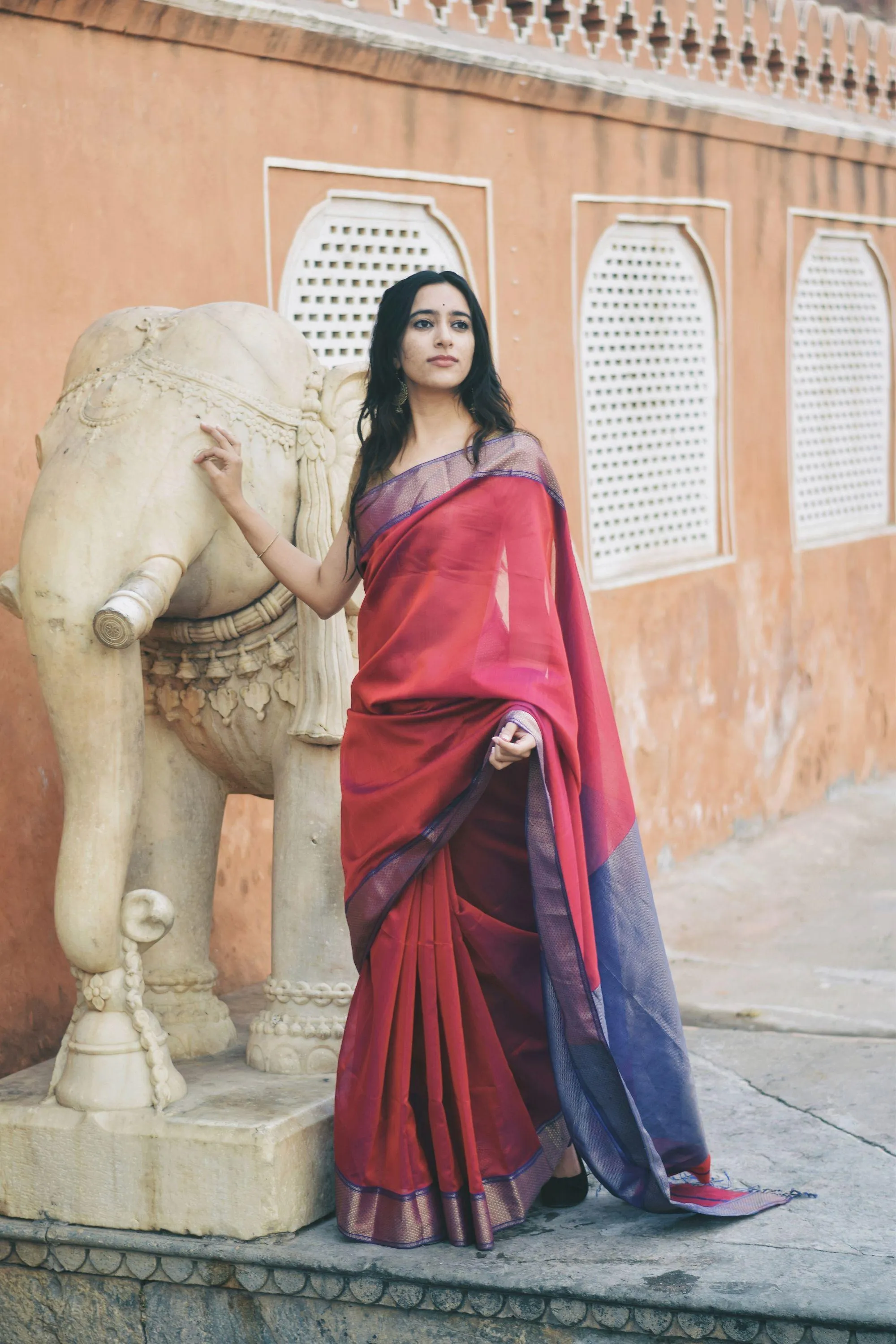 Maheswari Handloom saree - Seher - Red zari
