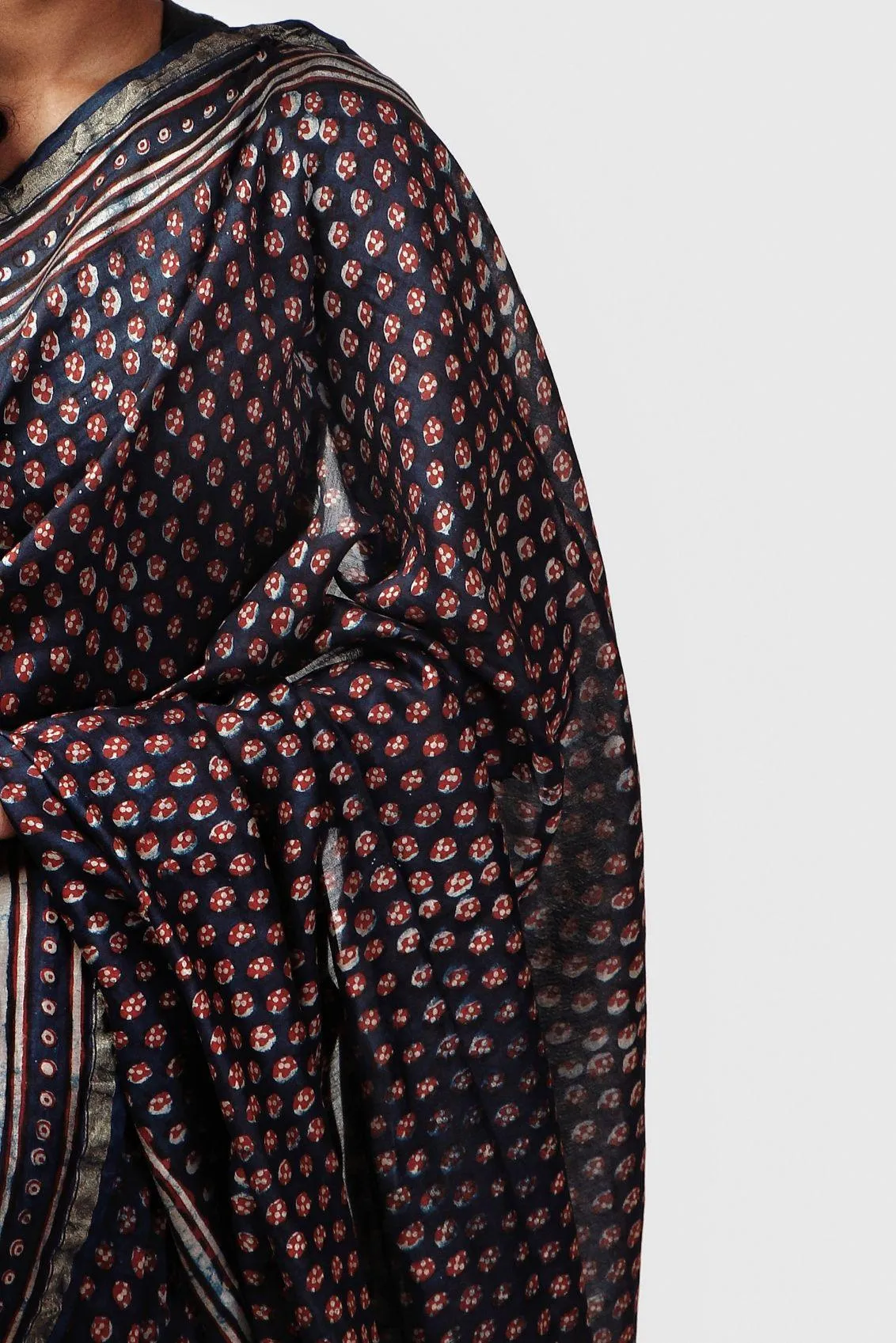 Natural dyed Dabu sarees - Malhar - Pharad Makkhi