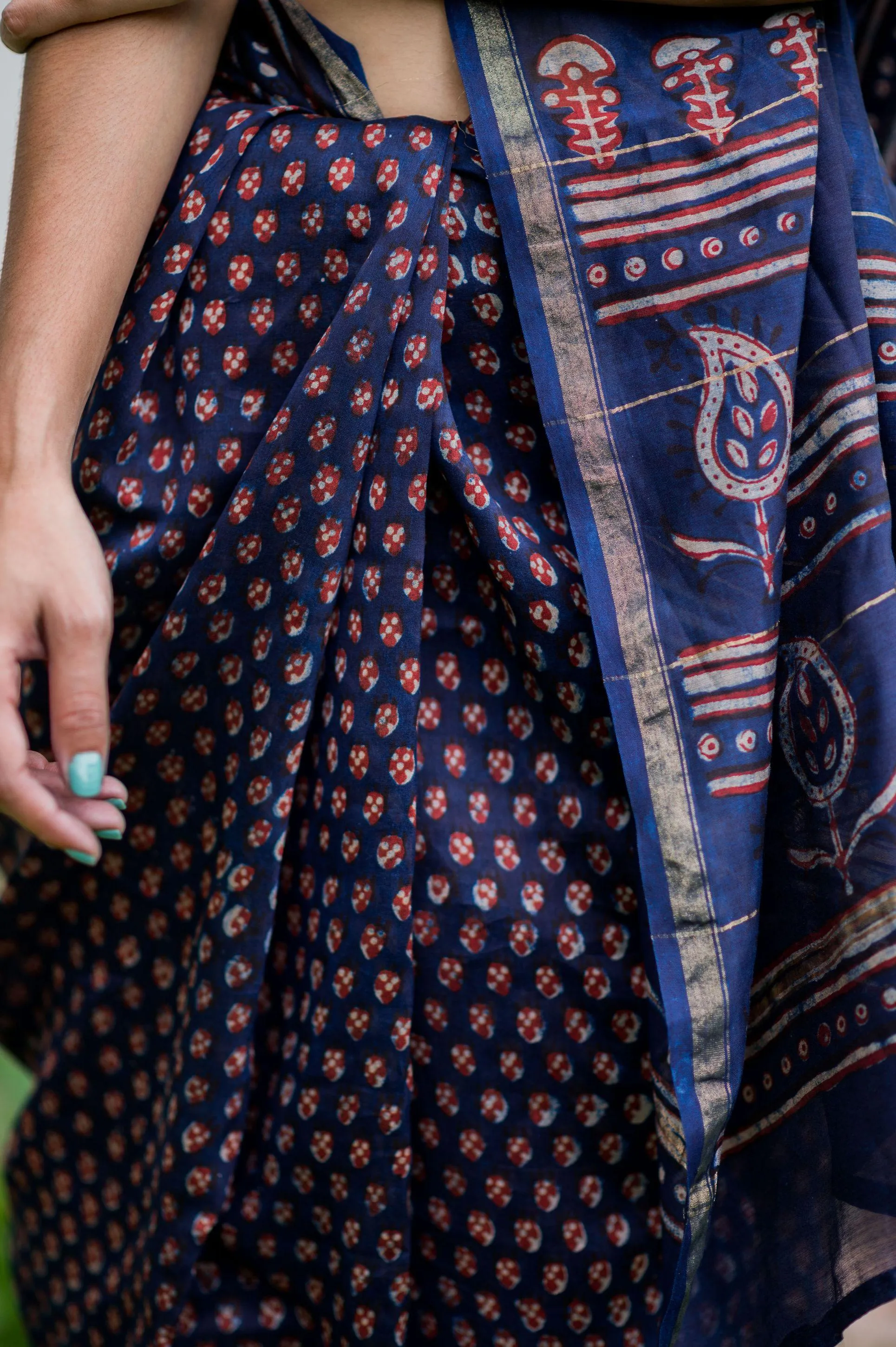Natural dyed Dabu sarees - Malhar - Pharad Makkhi