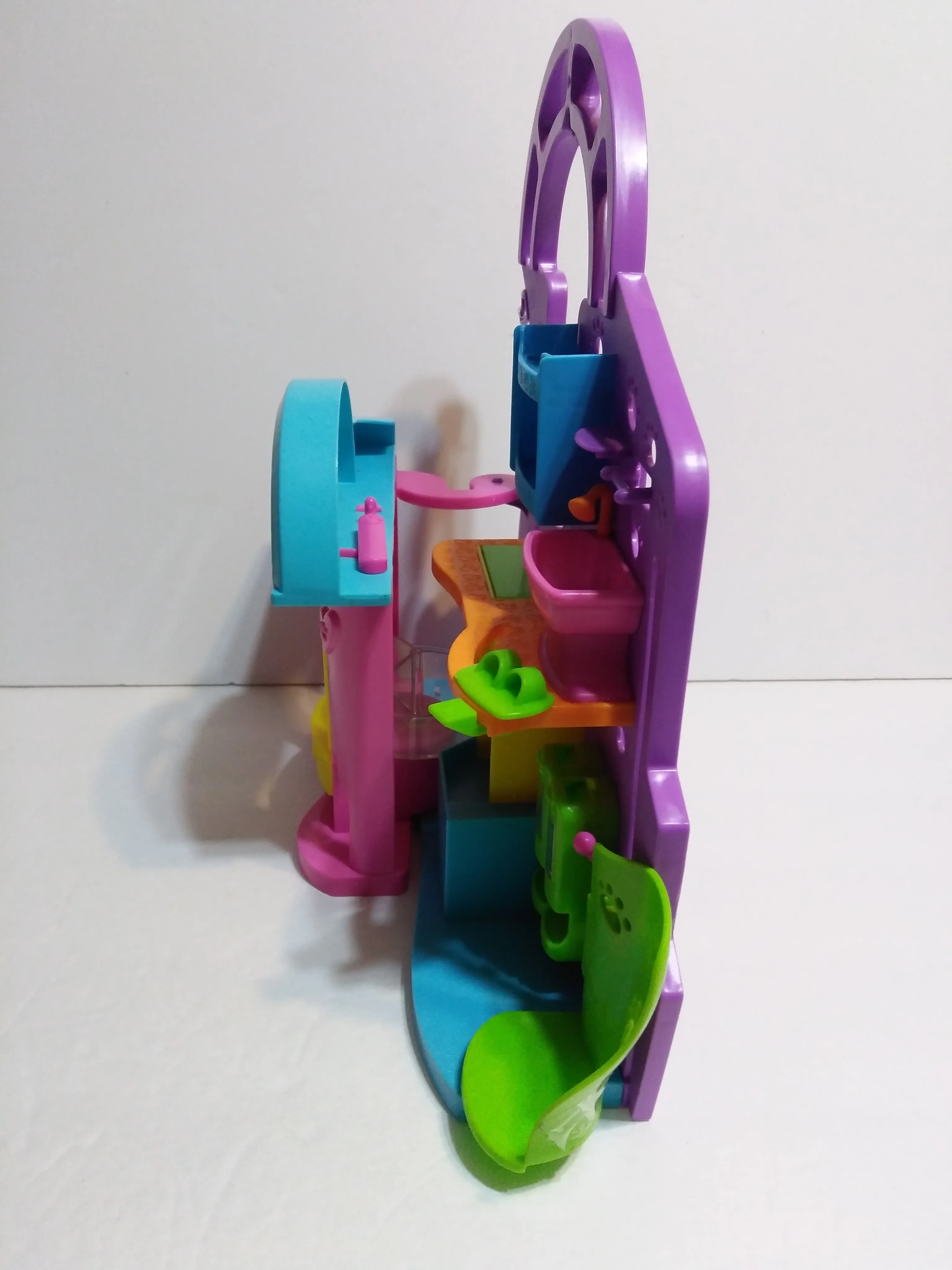 Polly Pocket Playtime Doll Pet Shop
