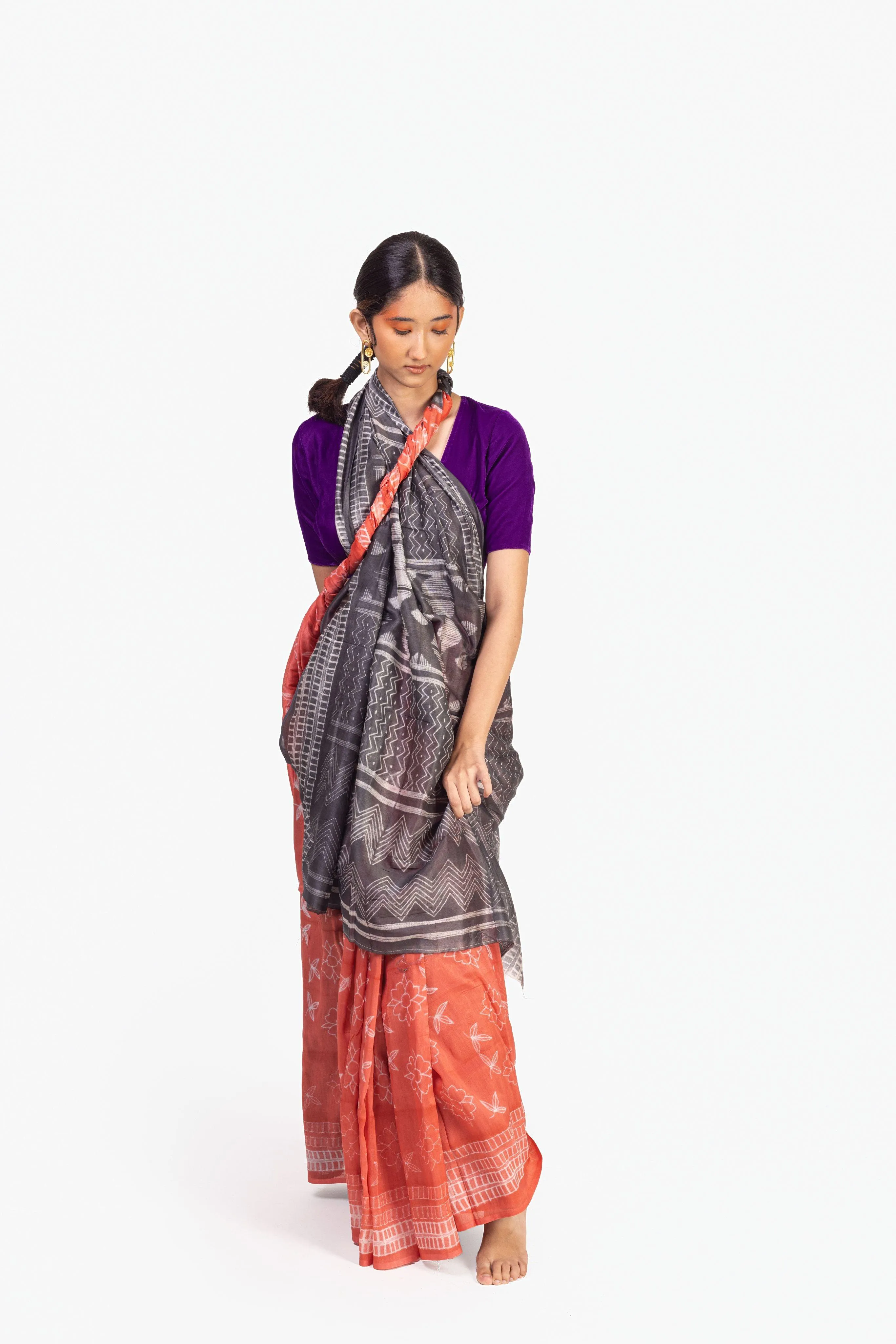The art of Tie and Dye - Zahra - Red and Grey Shibori saree